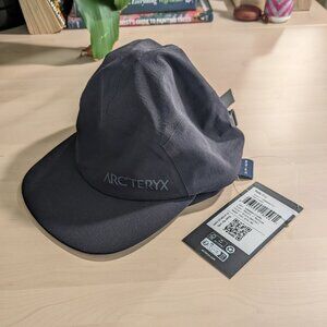Arc'teryx Men's Black Five-Panel Cap